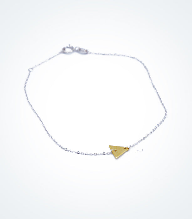 Yellow gold Triangle motif with a white gold chain bracelet